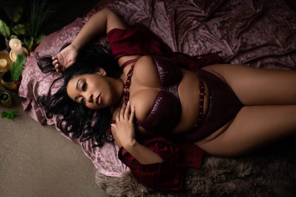 5 really good reasons women over 40 should do a boudoir session